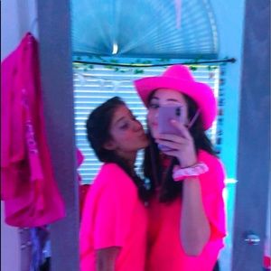 Meet your Posher, Ella